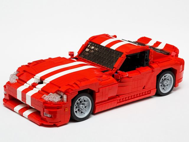 Еще один суперкар Lego - Dodge Viper GTS